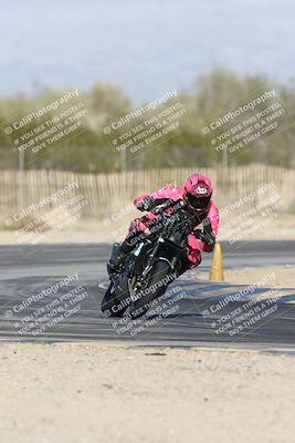 media/Jan-15-2026-Racers Edge (Thu) [[dfebeb70ab]]/2-A Group/Session 5 Turn 2/